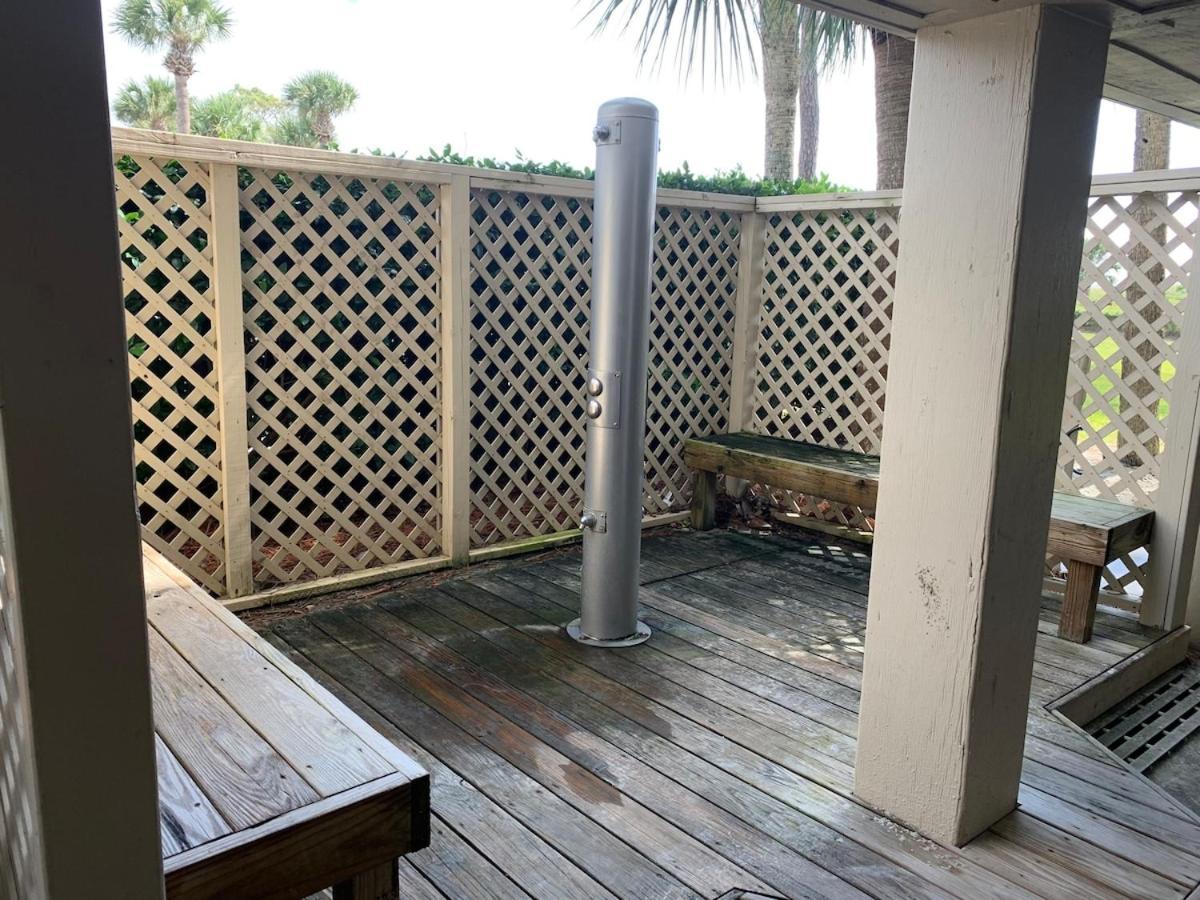 Villa Awesome 1 Bd 1 Ba With Ocean View Steps To Beach à Île de Hilton-Head Extérieur photo