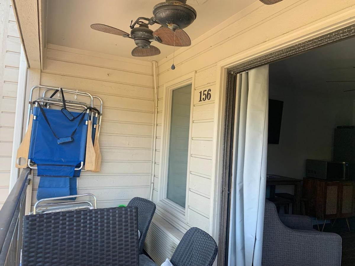 Villa Awesome 1 Bd 1 Ba With Ocean View Steps To Beach à Île de Hilton-Head Extérieur photo